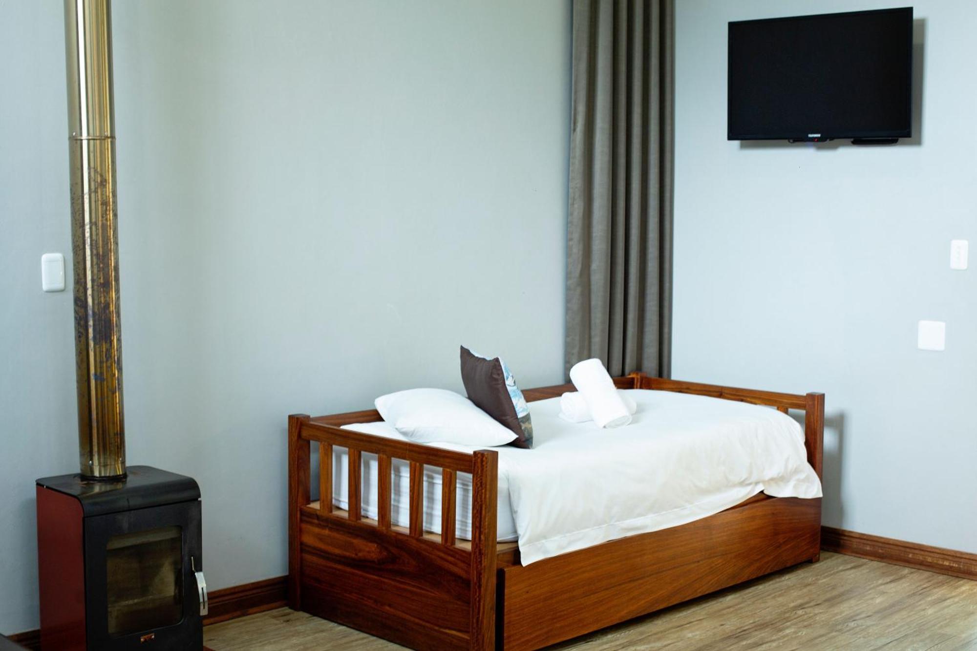 Crisp Guest Rooms Bloemfontein Ngoại thất bức ảnh
