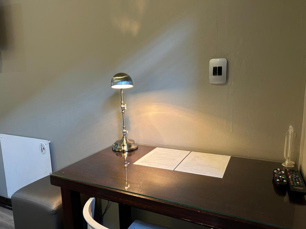 Crisp Guest Rooms Bloemfontein Ngoại thất bức ảnh