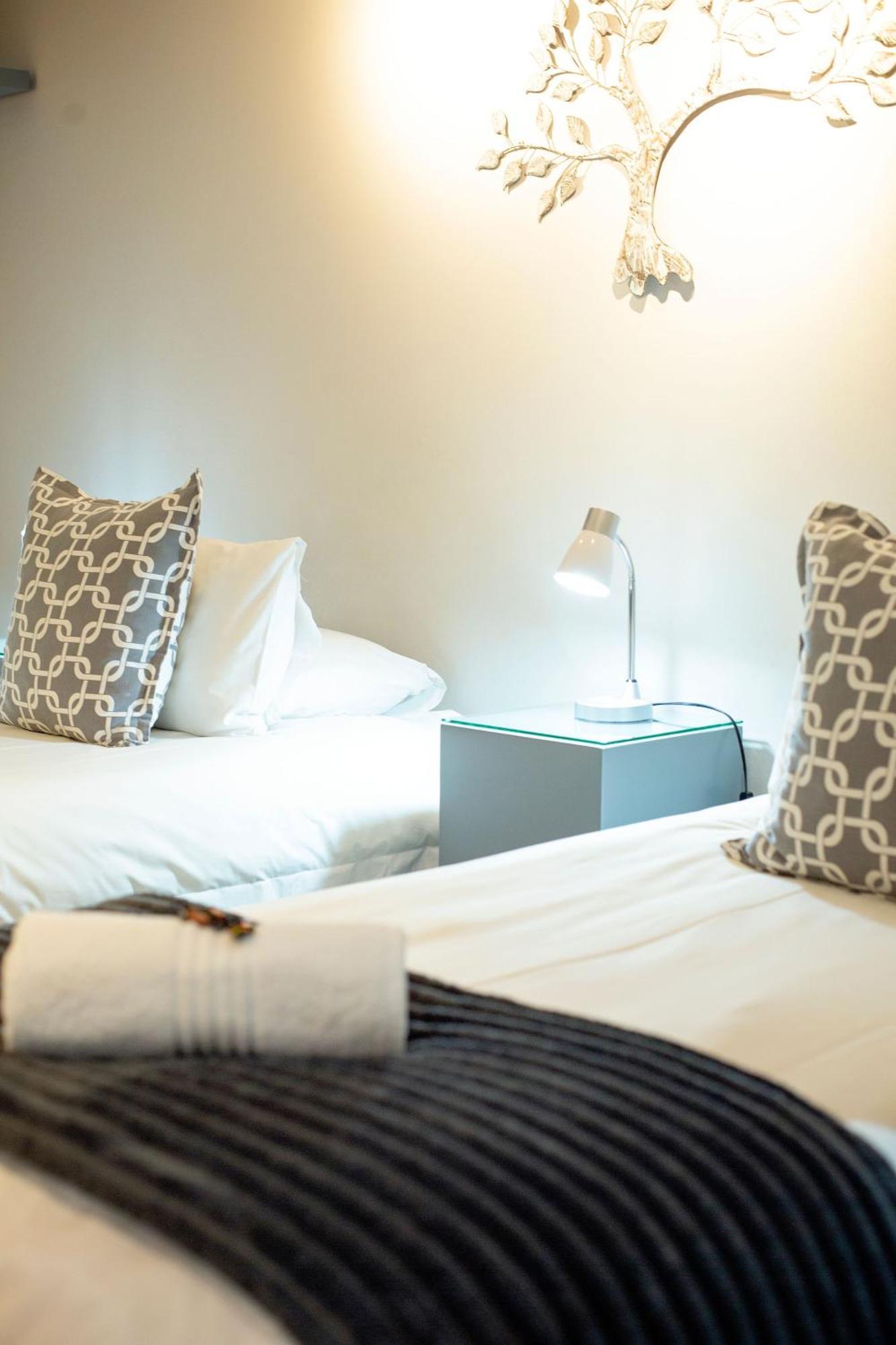 Crisp Guest Rooms Bloemfontein Ngoại thất bức ảnh